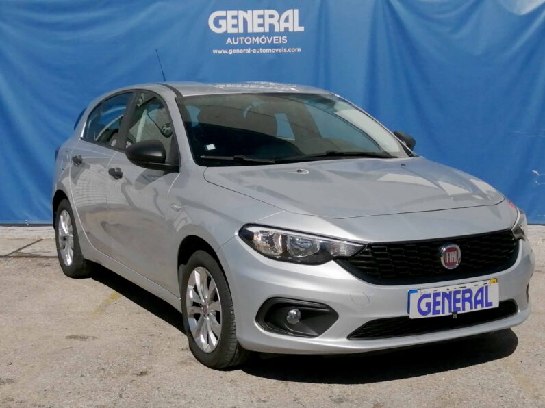 FIAT TIPO 1.3 M-JET EASY completo