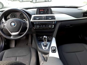 BMW SERIE 3 330 i PERFORMANCE completo