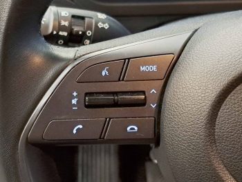 HYUNDAI i 20 1.2 CONFORT completo