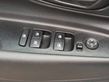 HYUNDAI i 20 1.2 CONFORT completo