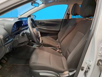 HYUNDAI i 20 1.2 CONFORT completo