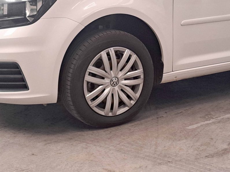 VW CADDY MAXI 2.0 TDI BM TRENDLINE 7L completo