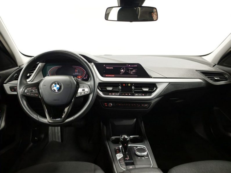 BMW 116 d Corporate Edition Auto completo