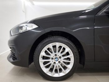 BMW 116 d Corporate Edition Auto completo