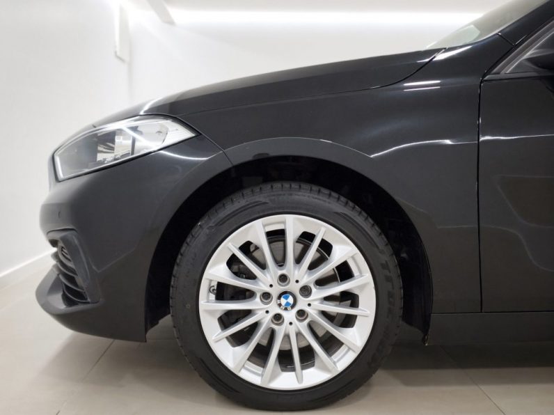 BMW 116 d Corporate Edition Auto completo