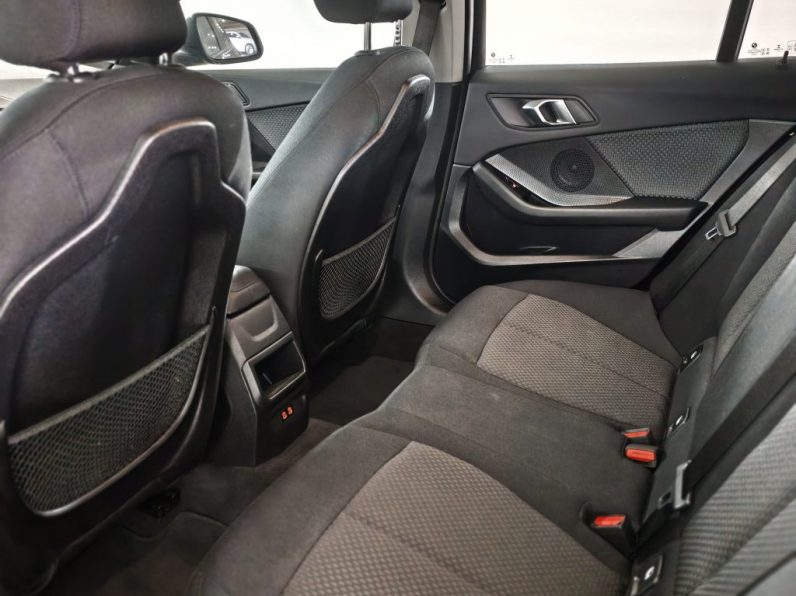 BMW 116 d Corporate Edition Auto completo