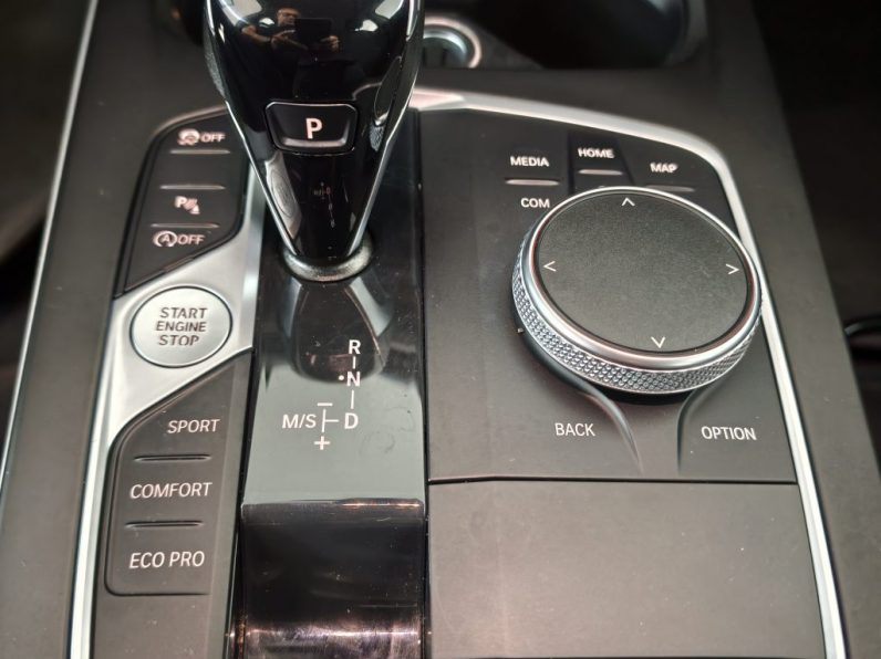 BMW 116 d Corporate Edition Auto completo