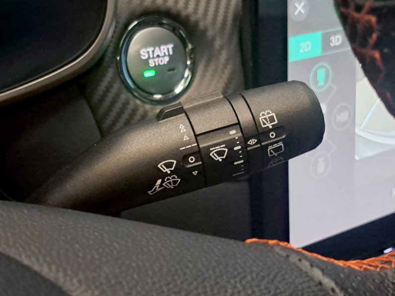 MG 1.0 T-GDI LUXURY completo