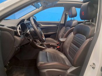 MG 1.0 T-GDI LUXURY completo