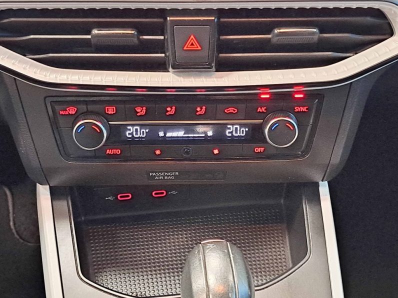 SEAT ARONA 1.0 TSI STYLE DSG completo
