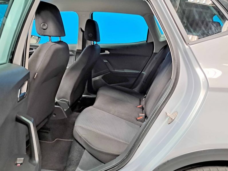 SEAT ARONA 1.0 TSI STYLE DSG completo