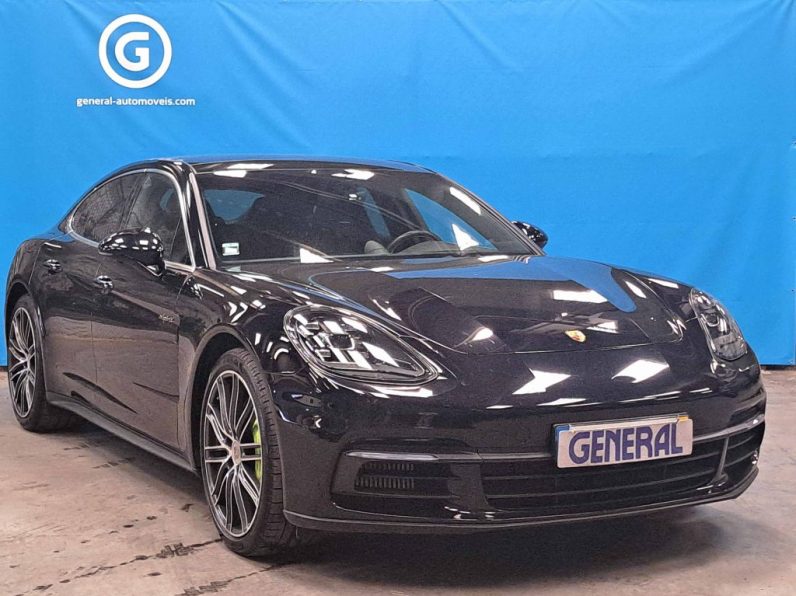 PORSCHE PANAMERA 4 HYBRID PLUG-IN completo