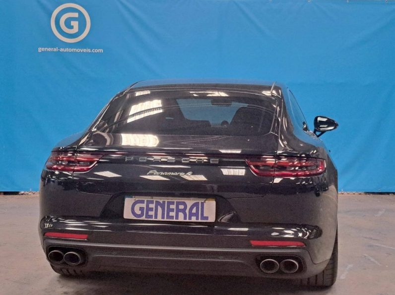 PORSCHE PANAMERA 4 HYBRID PLUG-IN completo