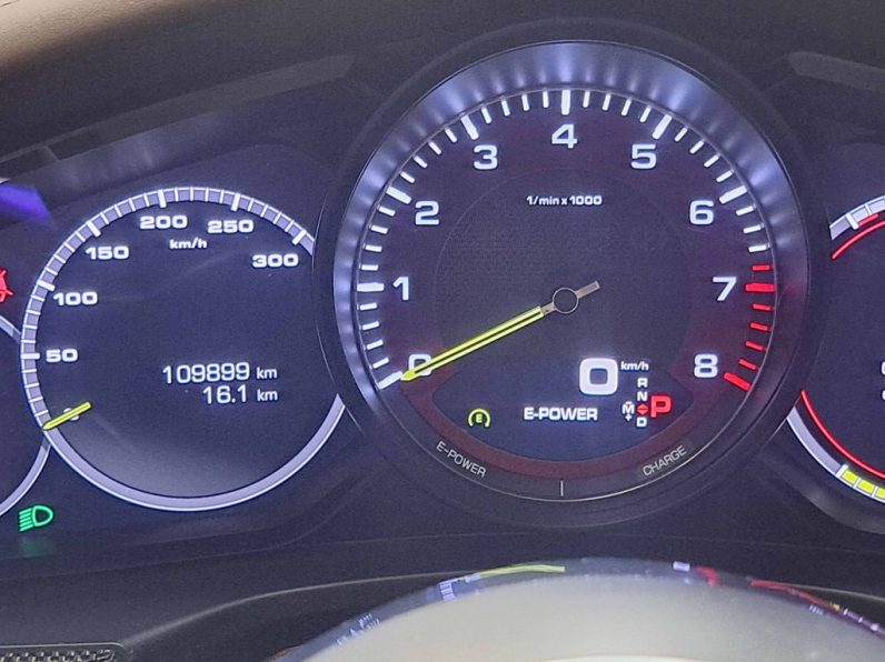 PORSCHE PANAMERA 4 HYBRID PLUG-IN completo