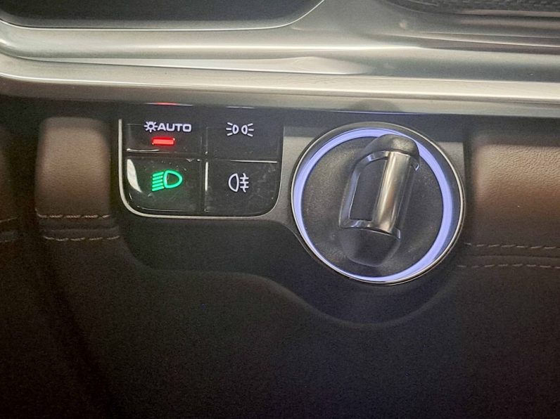 PORSCHE PANAMERA 4 HYBRID PLUG-IN completo