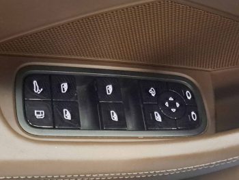 PORSCHE PANAMERA 4 HYBRID PLUG-IN completo