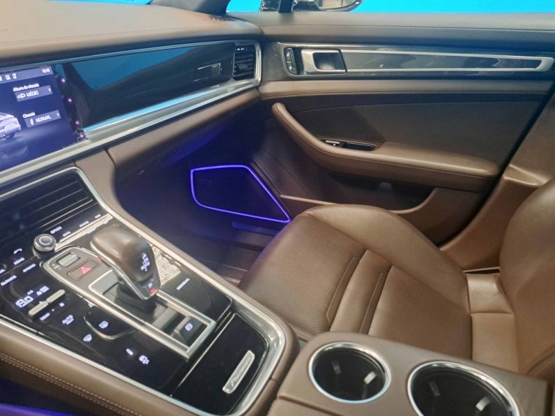 PORSCHE PANAMERA 4 HYBRID PLUG-IN completo