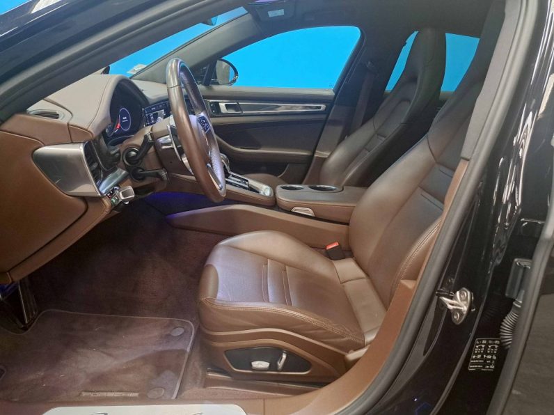 PORSCHE PANAMERA 4 HYBRID PLUG-IN completo
