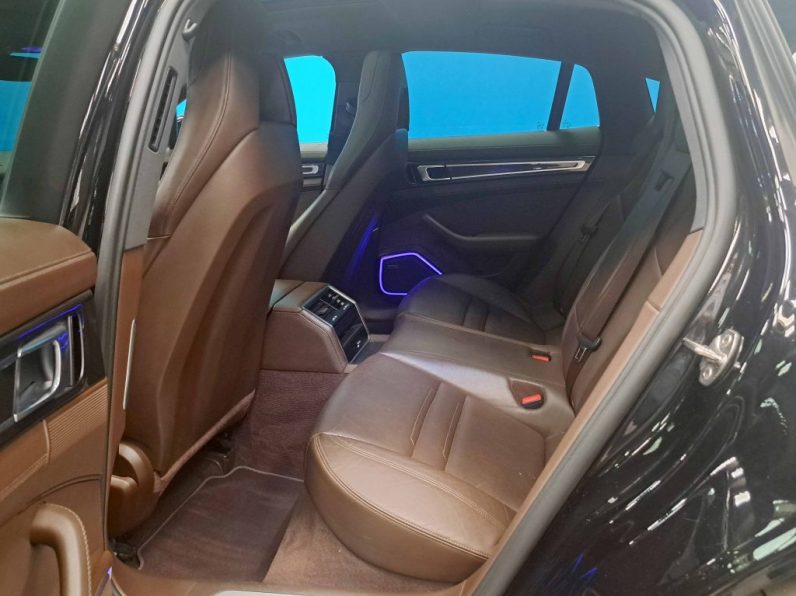 PORSCHE PANAMERA 4 HYBRID PLUG-IN completo