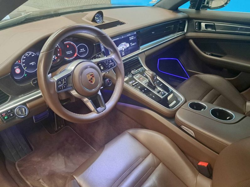PORSCHE PANAMERA 4 HYBRID PLUG-IN completo