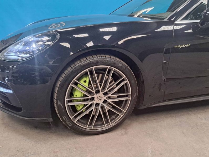 PORSCHE PANAMERA 4 HYBRID PLUG-IN completo