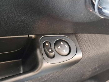 FIAT 500 CABRIO 1.0 HYBRID completo