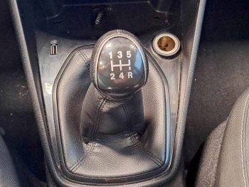 FORD FIESTA 1.1TI-VCT TREND completo
