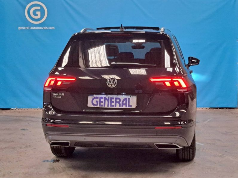 VW TIGUAN ALLSPACE 2.0 TDI CONFORTLINE DSG completo