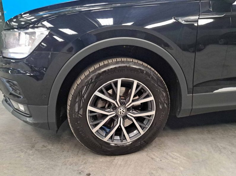 VW TIGUAN ALLSPACE 2.0 TDI CONFORTLINE DSG completo