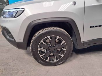 JEEP COMPASS 1.3 TG 4XE TRAILHAWK completo