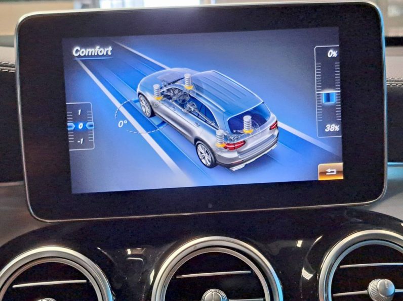 MERCEDES-BENZ GLC 350D AMG LINE 4MATIC completo