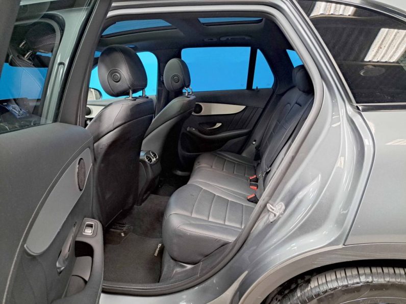 MERCEDES-BENZ GLC 350D AMG LINE 4MATIC completo