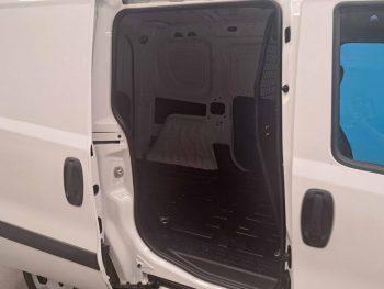 FIAT DOBLO VAN 1.6 MULTIJET completo