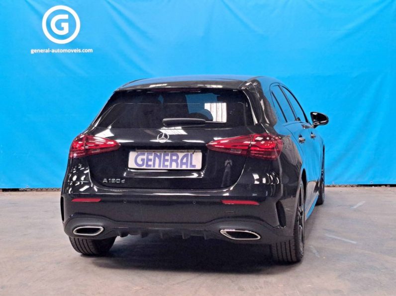 MERCEDES-BENZ A180D AMG LINE AUTO completo