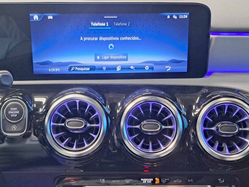 MERCEDES-BENZ A180D AMG LINE AUTO completo