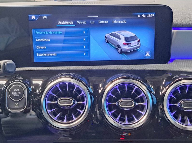 MERCEDES-BENZ A180D AMG LINE AUTO completo