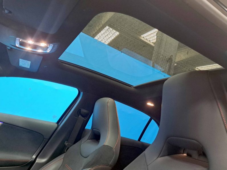 MERCEDES-BENZ A180D AMG LINE AUTO completo