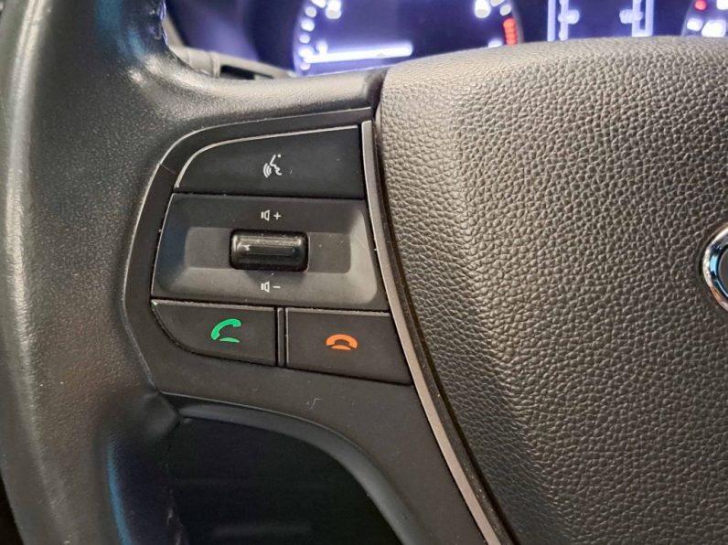 HYUNDAI i20 1.2 ACCESS completo