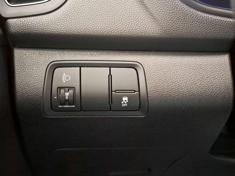 HYUNDAI i20 1.2 ACCESS completo