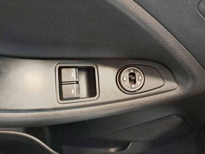 HYUNDAI i20 1.2 ACCESS completo