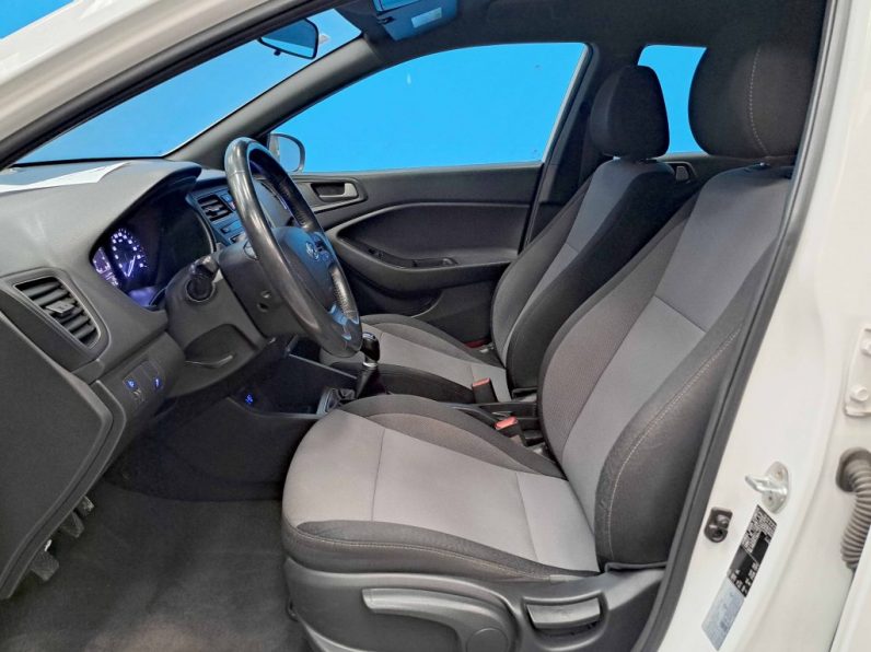 HYUNDAI i20 1.2 ACCESS completo