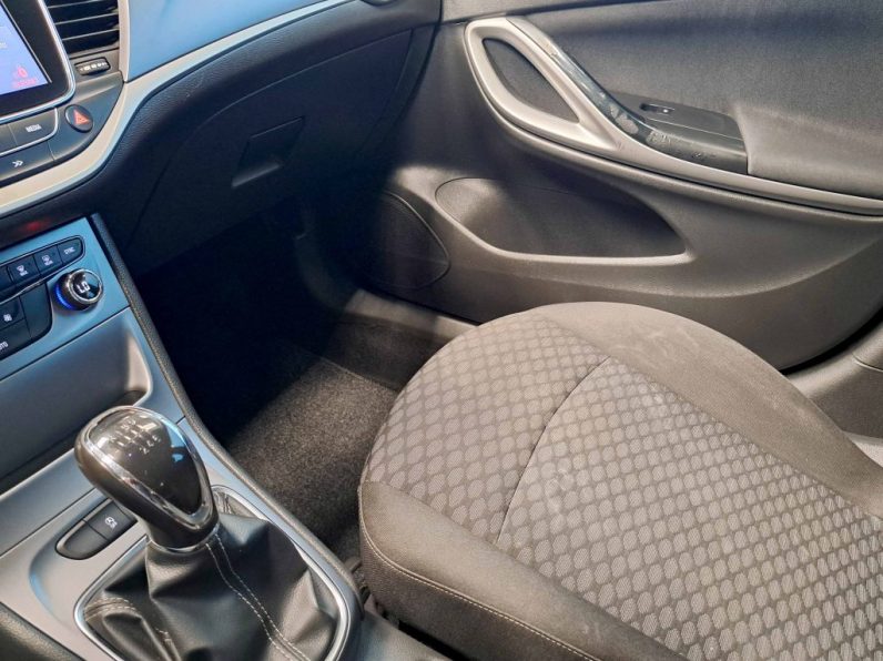 OPEL ASTRA SPORTS TOURER 1.6 CDTI BUSSINES EDITION completo