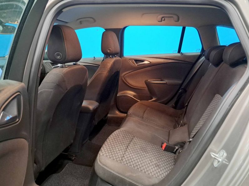OPEL ASTRA SPORTS TOURER 1.6 CDTI BUSSINES EDITION completo
