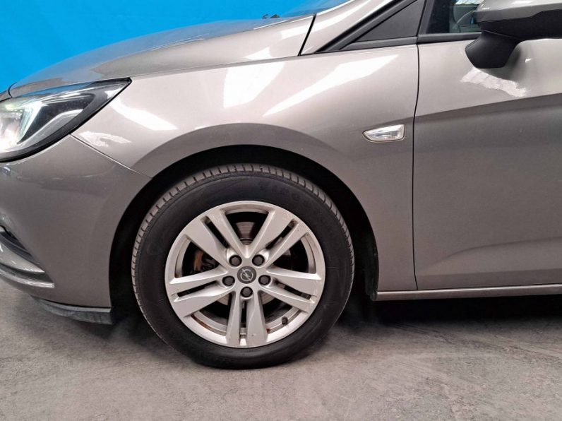 OPEL ASTRA SPORTS TOURER 1.6 CDTI BUSSINES EDITION completo