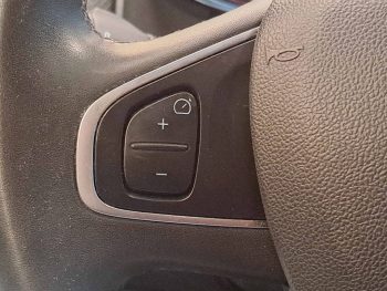 RENAULT CLIO SPORT TOURER 0.9 TCE LIMITED completo