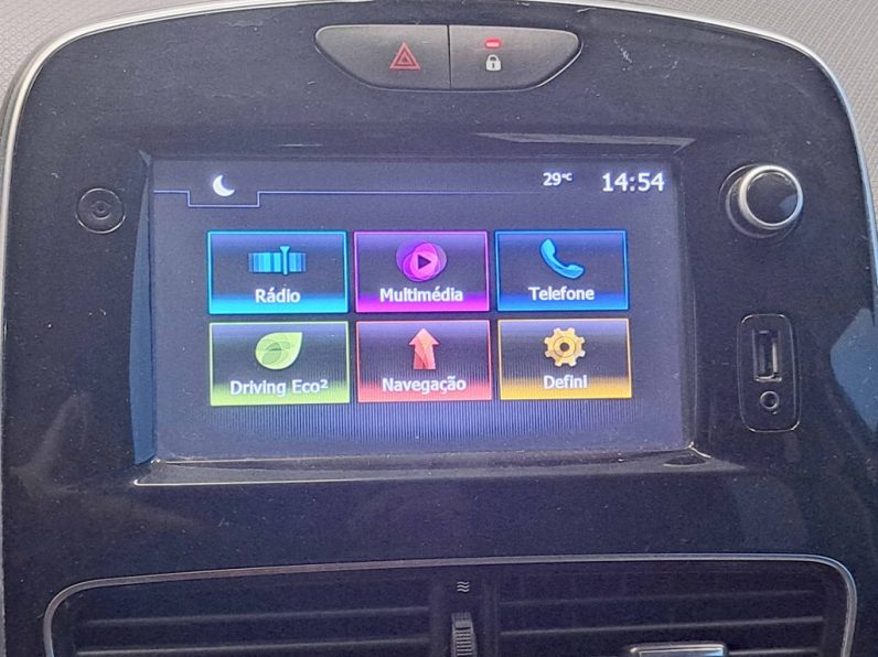 RENAULT CLIO SPORT TOURER 0.9 TCE LIMITED completo