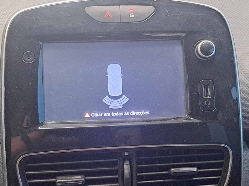 RENAULT CLIO SPORT TOURER 0.9 TCE LIMITED completo