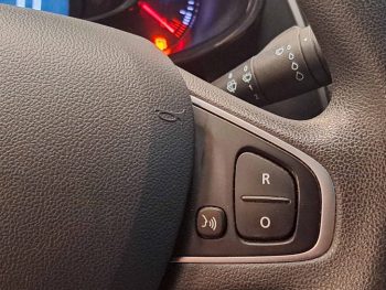 RENAULT CLIO 0.9 TCE ZEN completo