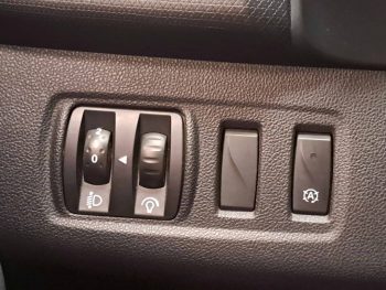 RENAULT CLIO 0.9 TCE ZEN completo
