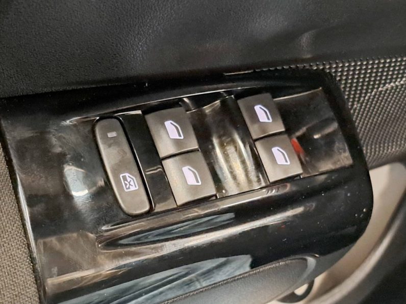 CITROEN C3 1.2 PURETECH SHINE AUTO completo